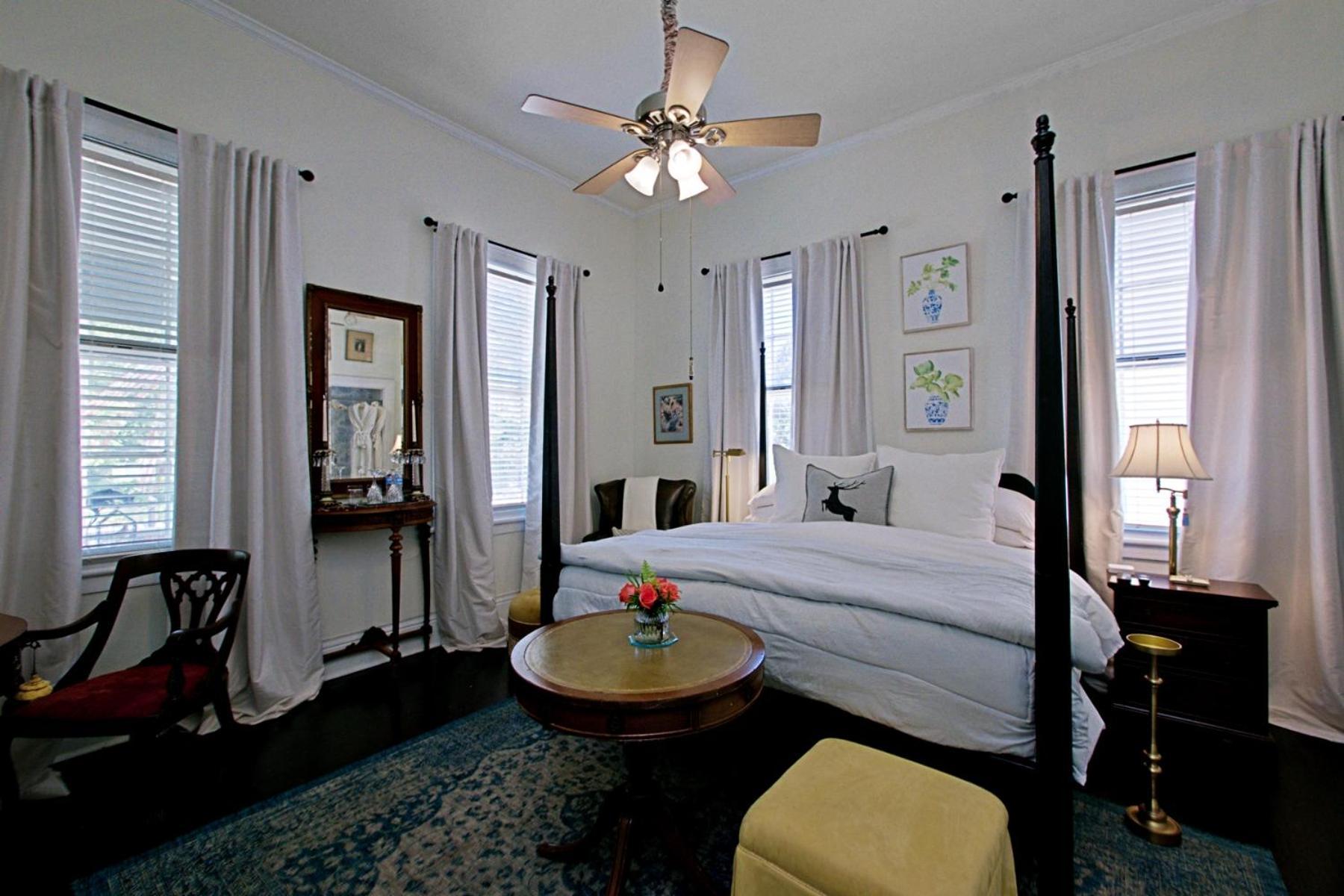 Chesnut Cottage Inn Bed & Breakfast Колумбія Екстер'єр фото