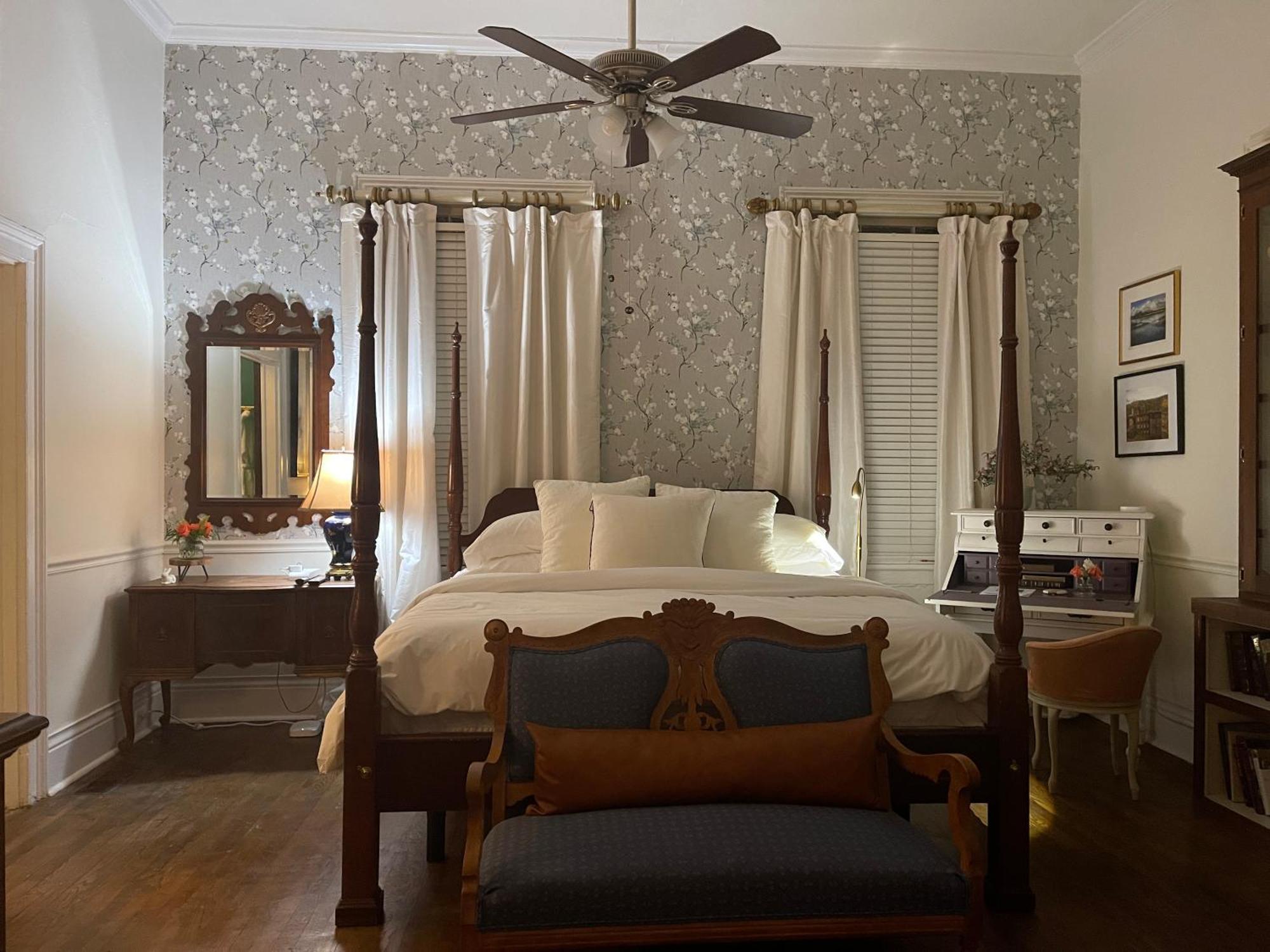 Chesnut Cottage Inn Bed & Breakfast Колумбія Екстер'єр фото
